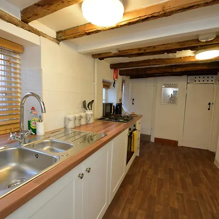 Entire Home 2Min Walk To Shrewsbury Town Centre Sleeps 6 Exterior foto