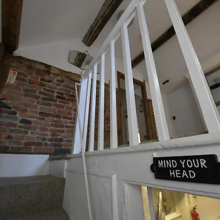 Entire Home 2Min Walk To Shrewsbury Town Centre Sleeps 6 Exterior foto