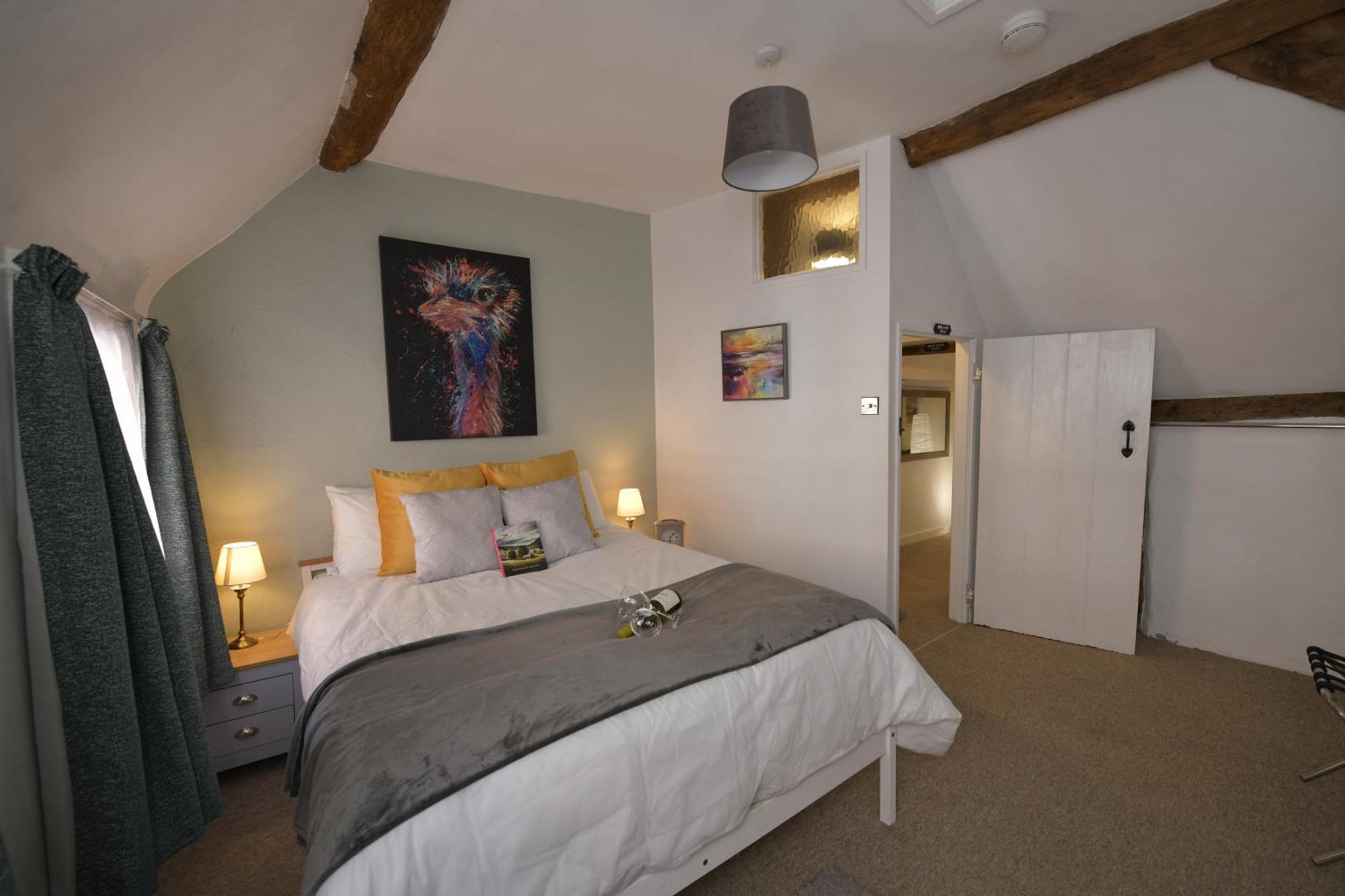 Holiday home Entire 2min Walk To Town Centre Sleeps 6